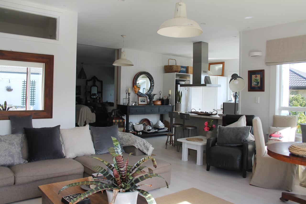 Beautiful Bungalow Cbd Blenheim Exteriör bild