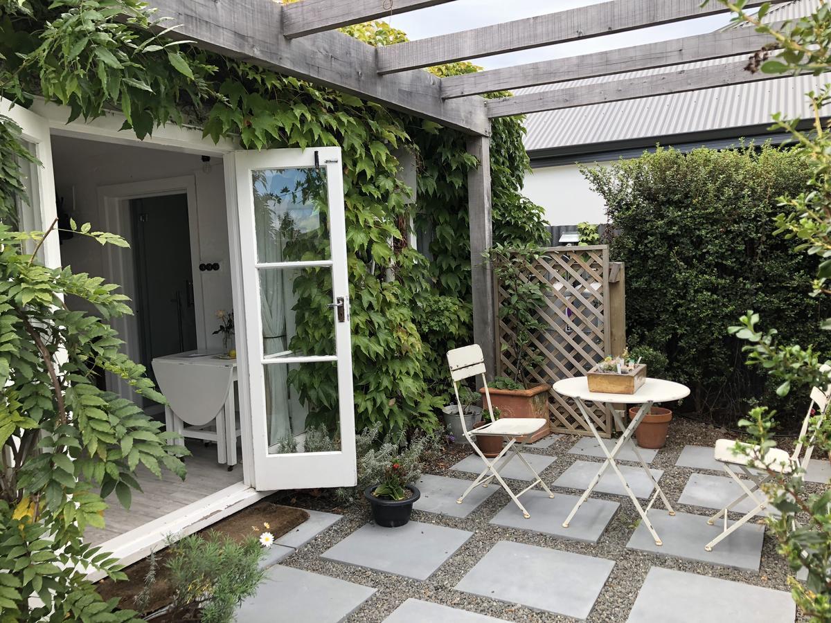 Beautiful Bungalow Cbd Blenheim Exteriör bild